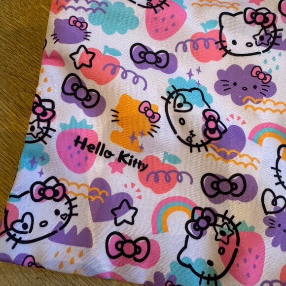 Hello Kitty Tote Bag With Colorful Print & Purple Handles - Picture 2 of 4
